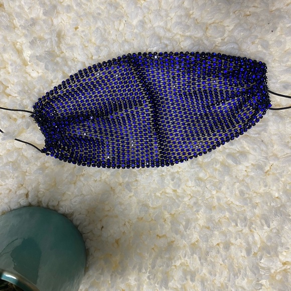 🎭Mask🎭 - Picture 5 of 5